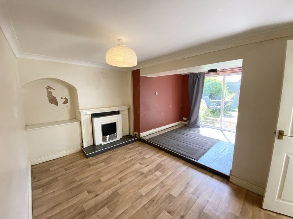 Glan Road, Aberdare, Mid Property Details