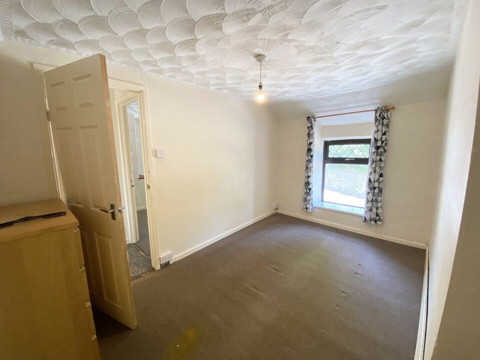 Glan Road, Aberdare, Mid Property Details