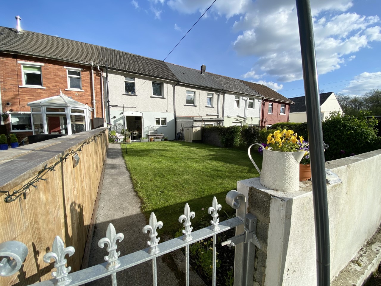 Trebanog Terrace, Penderyn, Aberdare, Mid Property Details