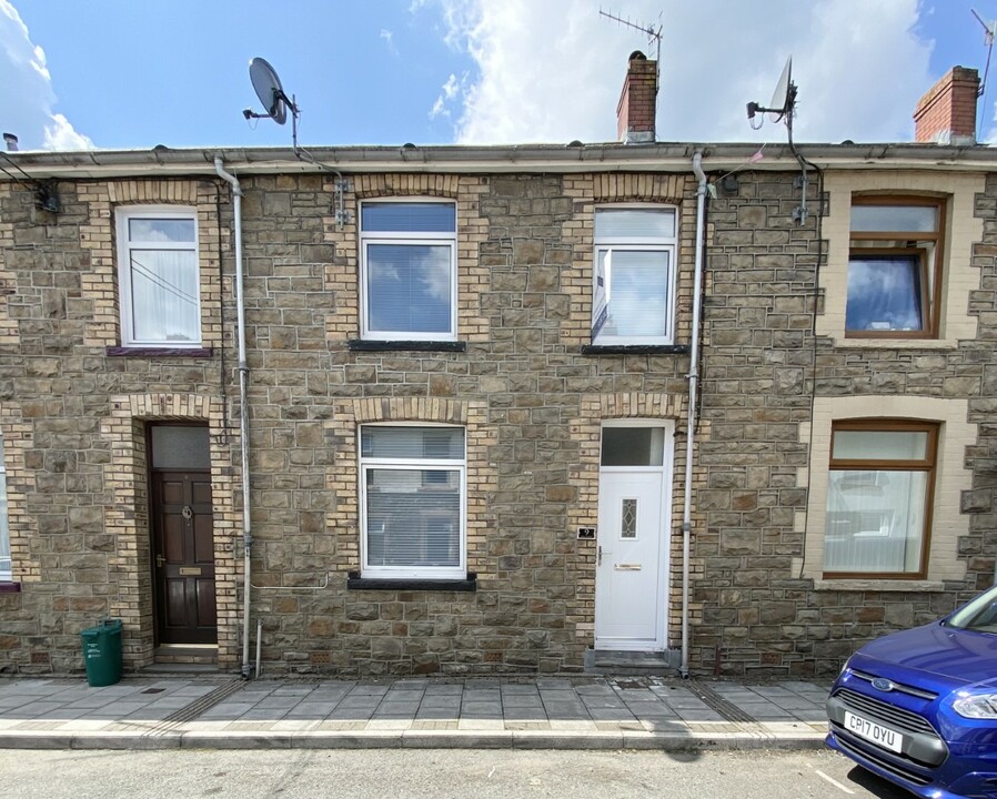 King Street, Cwmdare, Aberdare, Mid Property Details