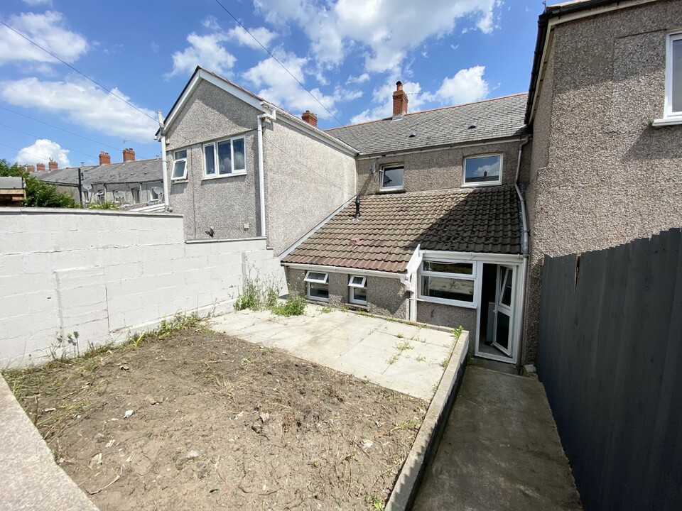 King Street, Cwmdare, Aberdare, Mid Property Details