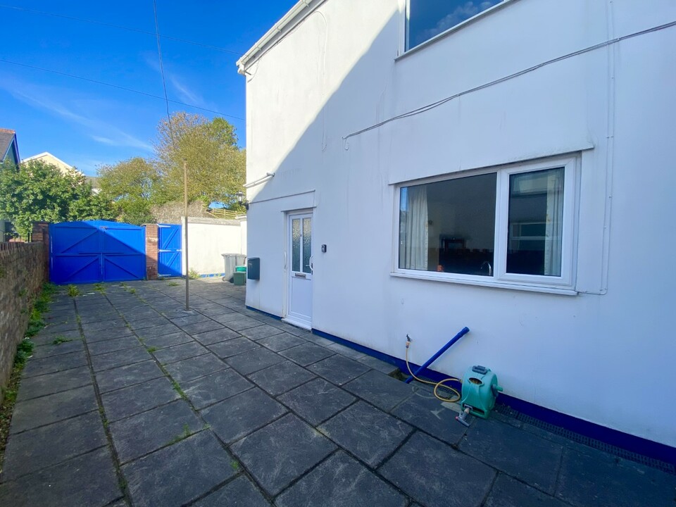 Garfield, Elm Grove, Gadlys, Aberdare, Mid Property Details